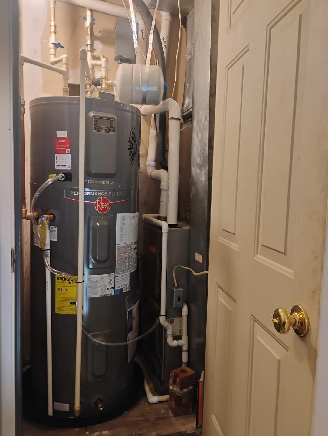 Water heater closet installation